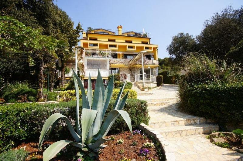 In With Terrace, Air Conditioning, W-lan 81-7 Rovinj